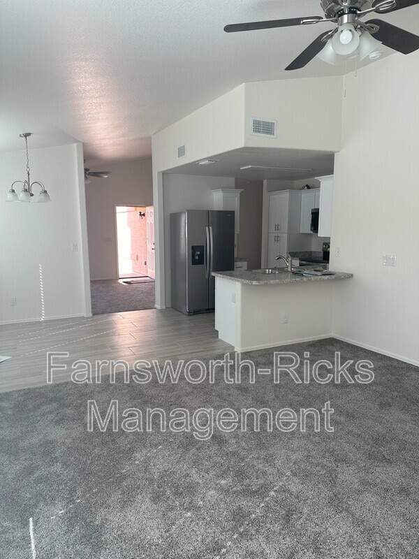 Photo - 5013 E Covina St