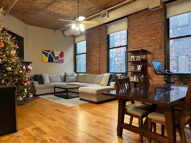 Photo - 635 W Lakeside Ave Unidad 503