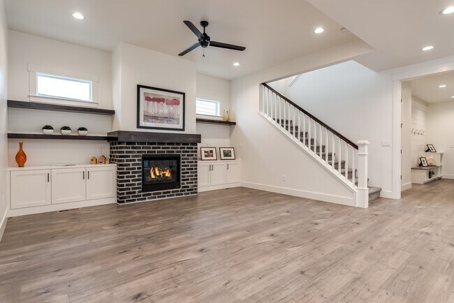 Photo - Modern Luxury in Cartwright Ranch: Your Dr...