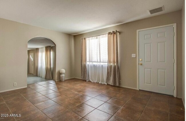 Photo - 6445 S 32nd St