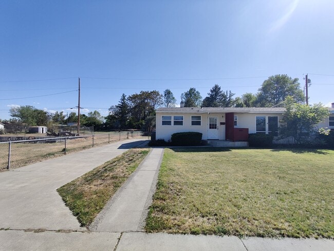 Central Richland Duplex with Full Basement - Central Richland Duplex with Full Basement Casa