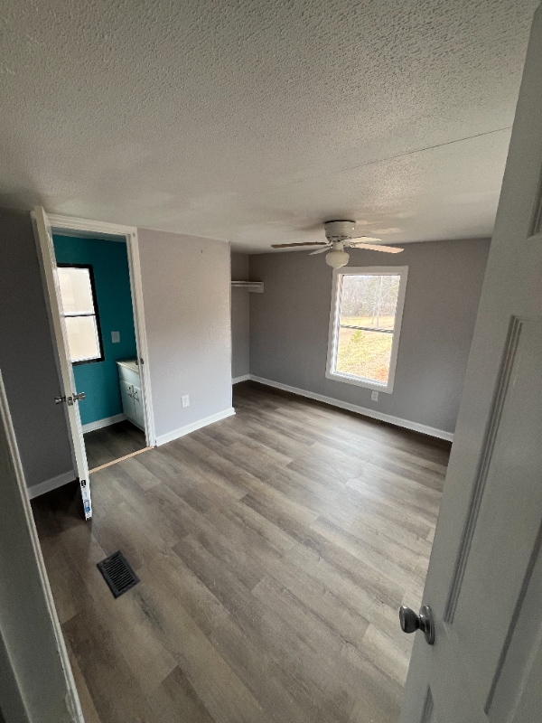 Photo - 3736 E Burke Blvd