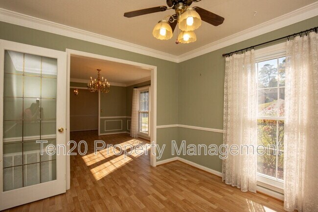 Photo - 6124 Canterbury Dr