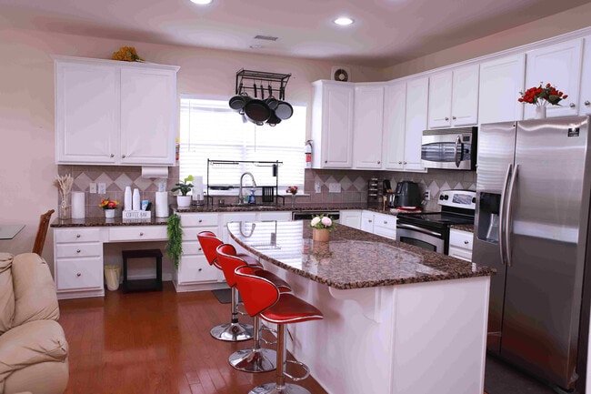 Room in Single Family Home on Red Birch Dr