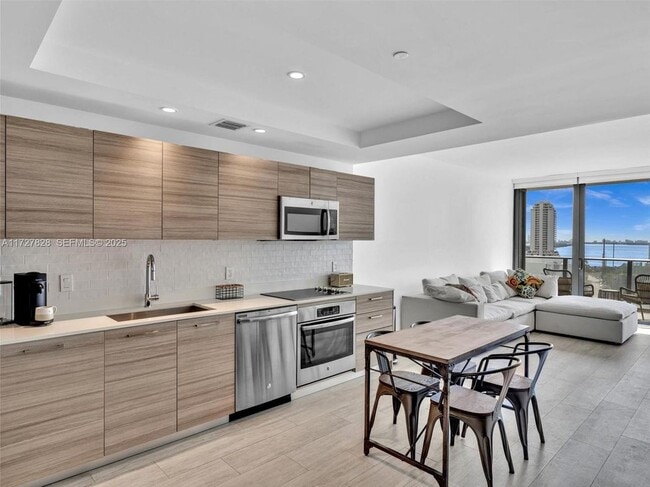 Photo - 121 NE 34th St Unit 1005