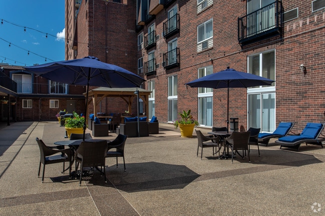 Park 44 Apartments