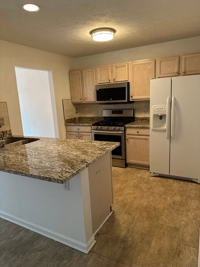 637 Strand Pond Cir