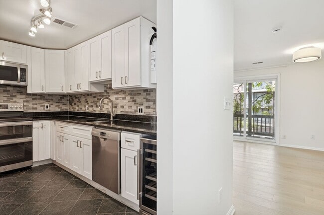 Photo - 1124 25th St NW Unit 211
