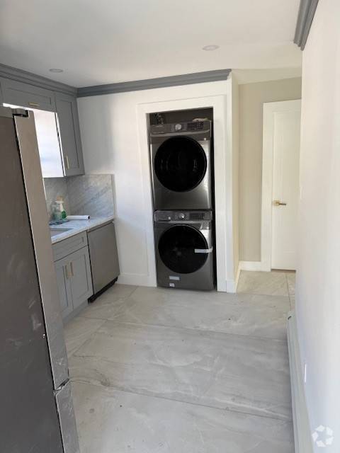 Building Photo - 154-37 11th Ave Rental
