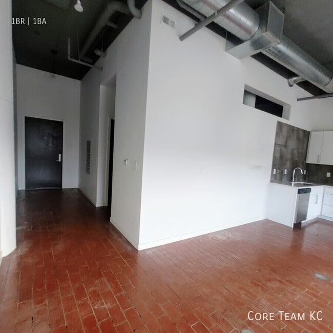 Photo - 1180 E 30th St Unit 242