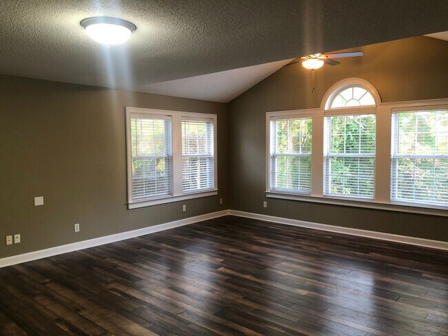 Photo - 4323 Lotus Ct Unit Riverwood - 4323 F Lotus Ct