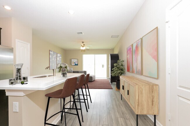 Photo - 1723 Party Pl