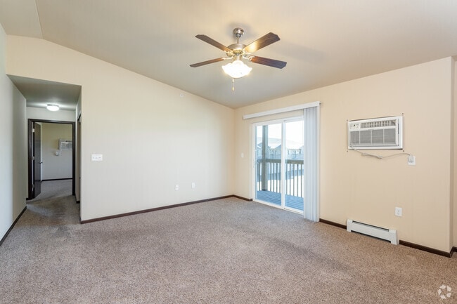 2BR, 2BA - 1,158SF