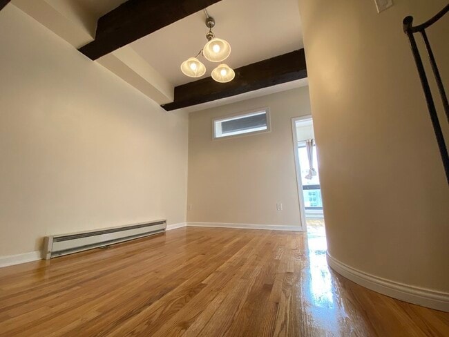 Photo - 12 Stoneholm St Condo Unit 614