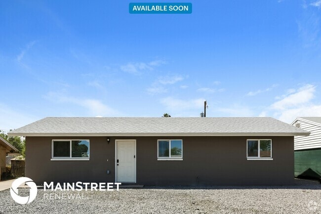 Building Photo - 2011 E Burgess Ln Rental