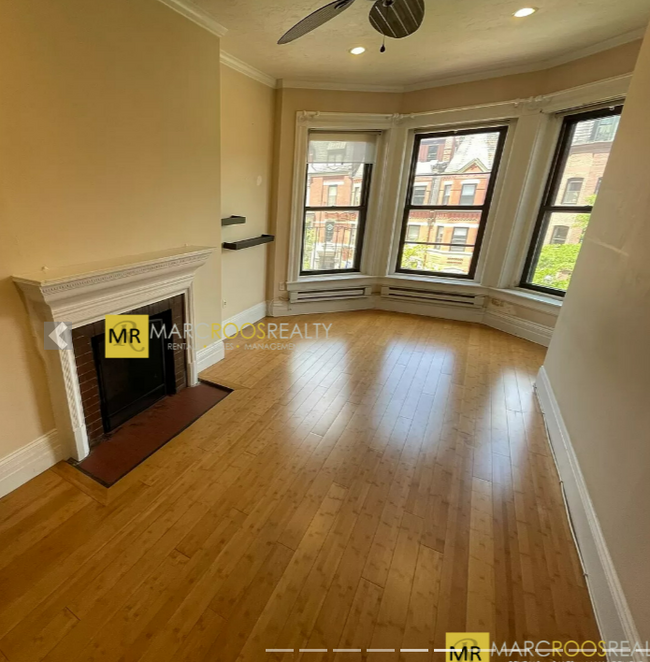Building Photo - 250 Newbury St Rental