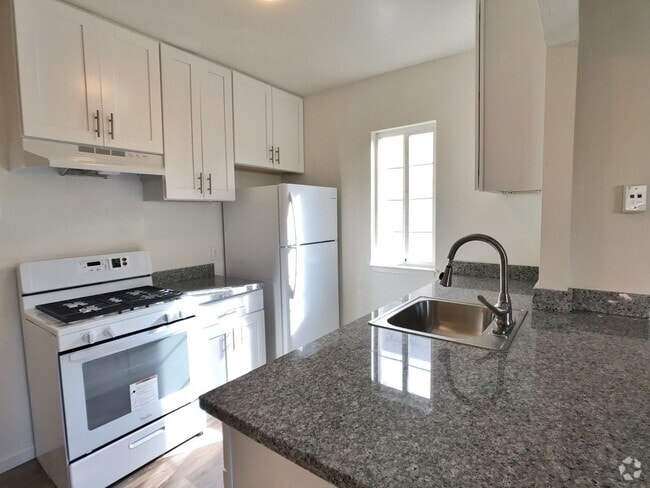 Building Photo - Advent - Low Deposit & Bright Two Bedroom ... Rental