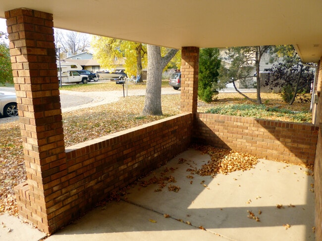 Photo - 331 Juniper Pl