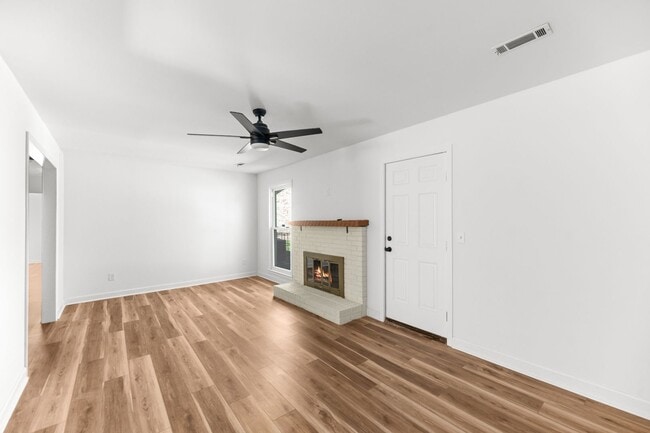 Photo - Beautifully Renovated Brick Home in a Quie...