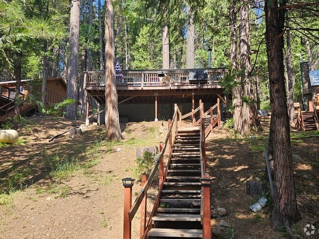 Building Photo - Gorgeous Long Barn Cabin Rental