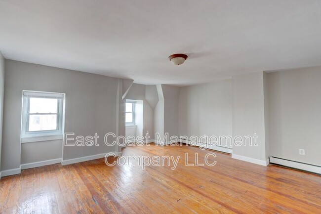 Building Photo - 2348 Eutaw Pl Unit Apt 4