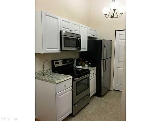 Photo - Thalia Station