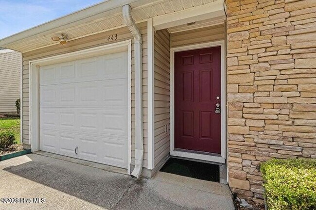 Photo - 443 Northrop Pl