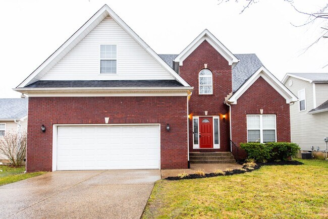 Beautiful Home located in Village of Farmgate - Beautiful Home located in Village of Farmgate