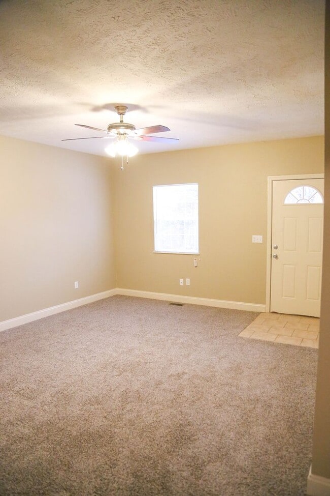 Photo - 608 W Mt Vernon St Unit B