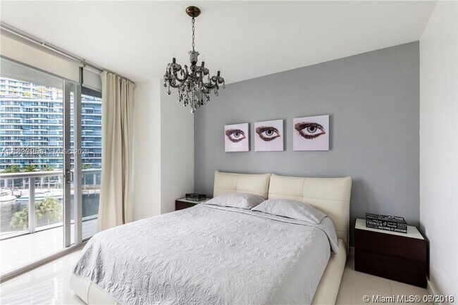 Photo - 465 Brickell Ave Unidad 604