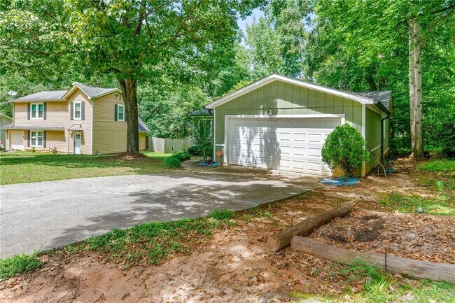 Photo - 921 Hemingway Rd
