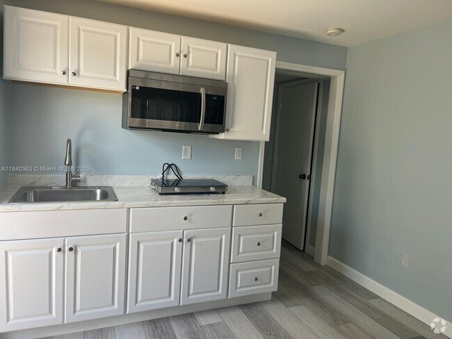 Building Photo - 14155 SW 163rd Terrace Unit 2 Rental