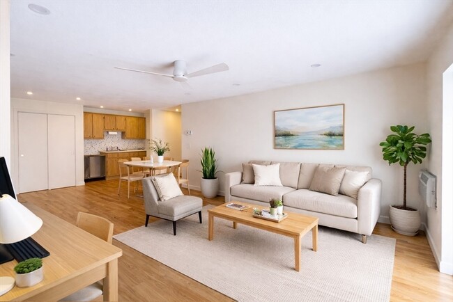 Photo - 25 Custer St Unidad 303