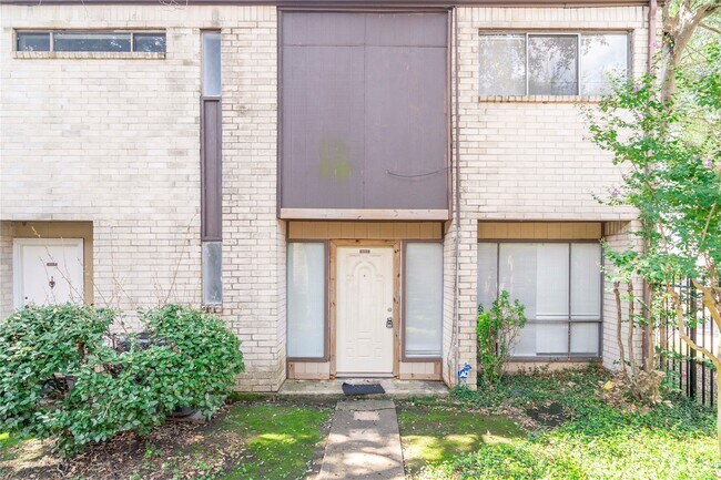 Building Photo - 8315 Augustine Dr Rental