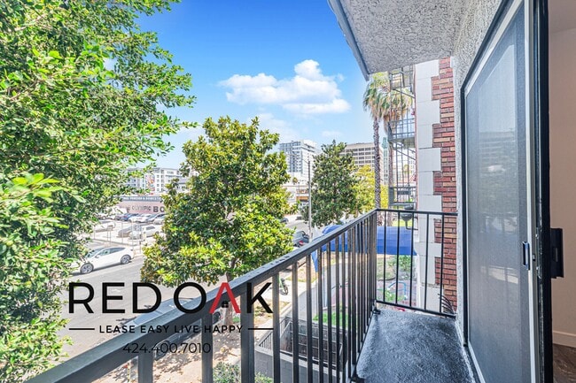 Photo - 519 S Westmoreland-201 Unidad 201