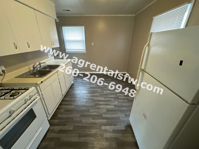 Photo - 3 Bedroom House- Section 8 OK!