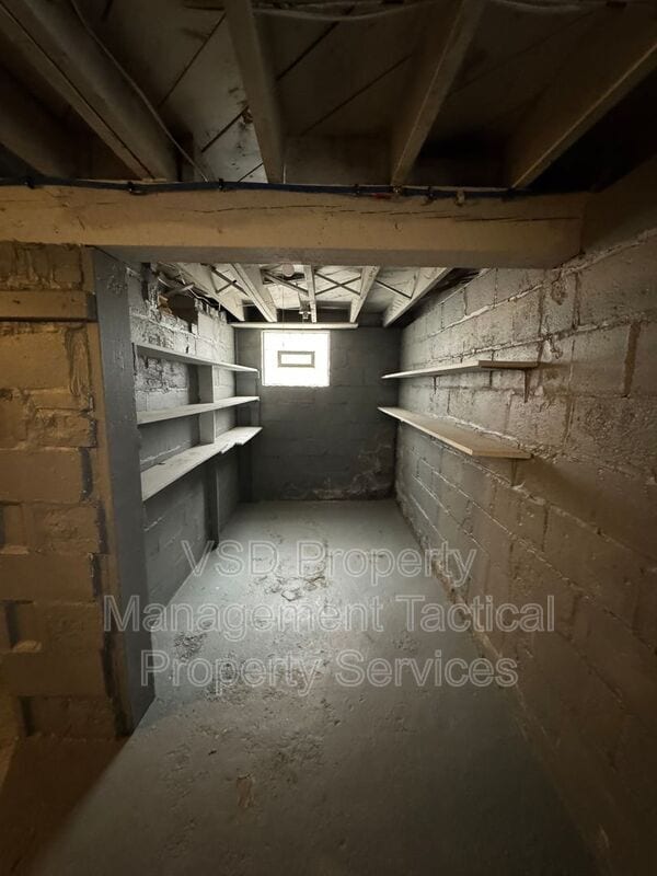 Photo - 2078-2018 18th St SW