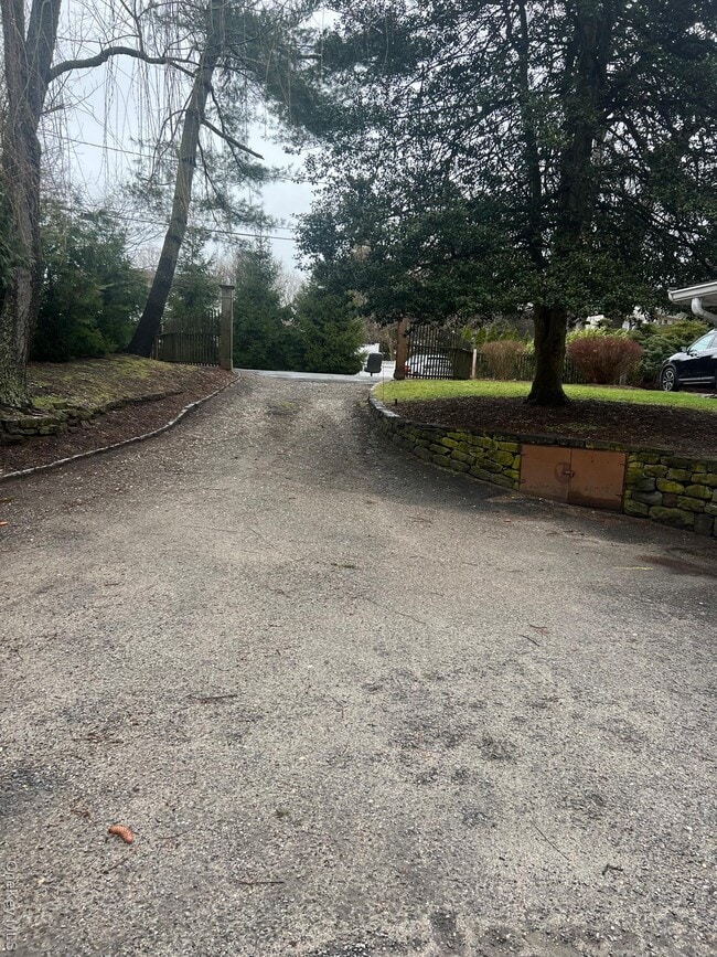 Building Photo - 7 Harbor View Rd