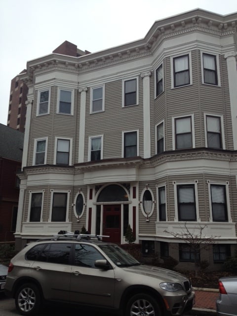 Building Photo - 15 Trowbridge St Unit 1 Rental