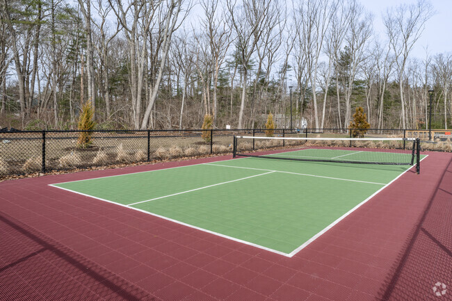 Walnut Knoll Apartments