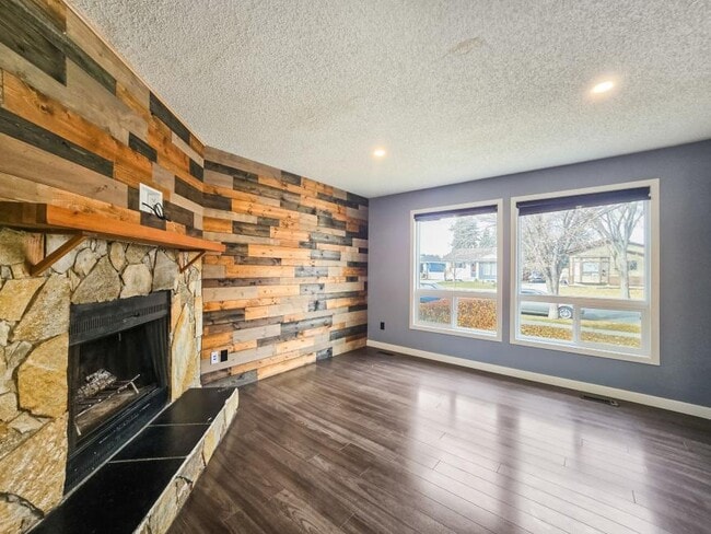 Photo - 3.0 bedroom in Calgary Alberta T2J 5Y9