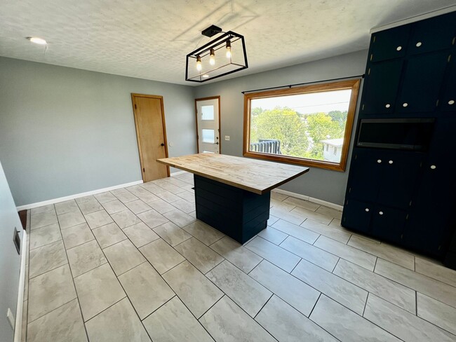 Photo - Updated 4 Bed 2 Bathroom House near East HyVee!