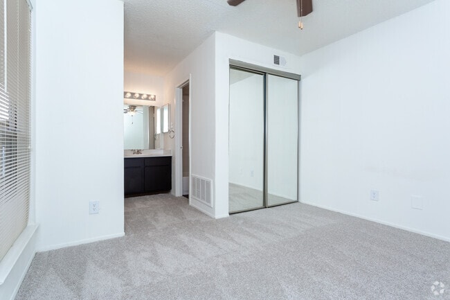 1BR,1BA-A1 - Meadowcrest Apartments