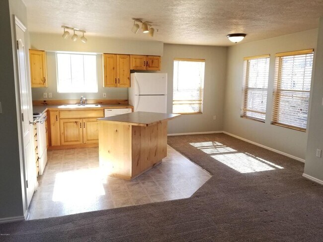 Photo - 1797 Fox Bay Dr