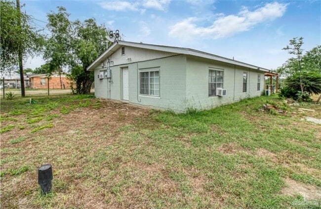 Photo - 20 Lopez St