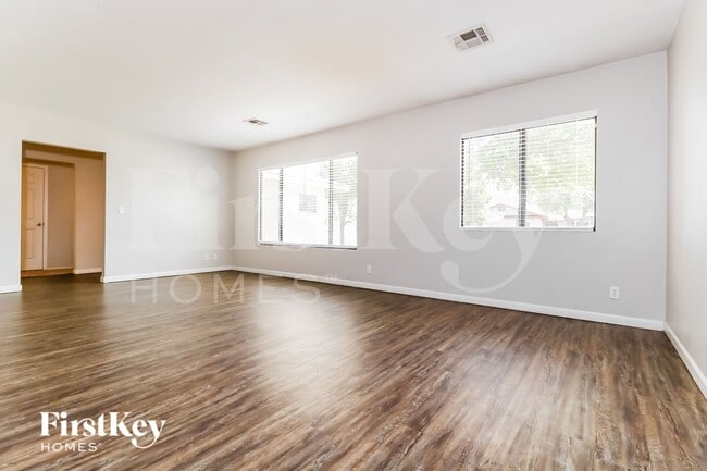 Photo - 7156 N 17th Dr