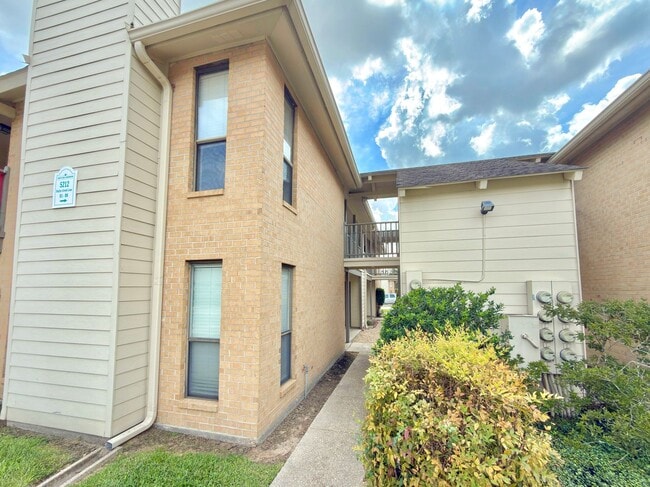 Photo - 5212 Butter Creek Ln