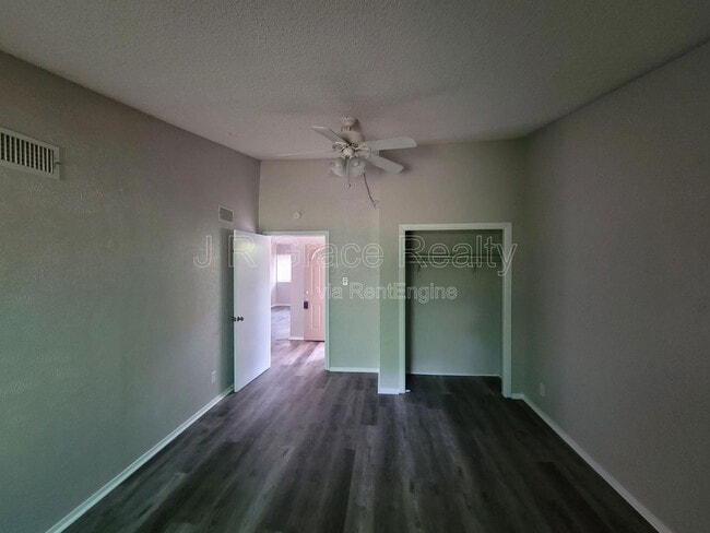 Photo - 2225 Charboneau Dr