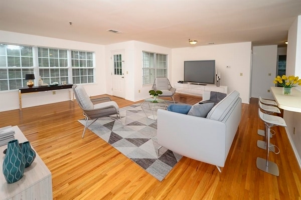 Canfield Mews