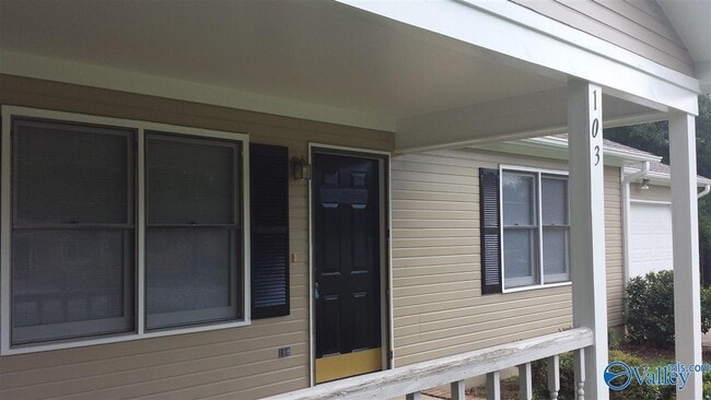 Photo - 103 Gordon Dr